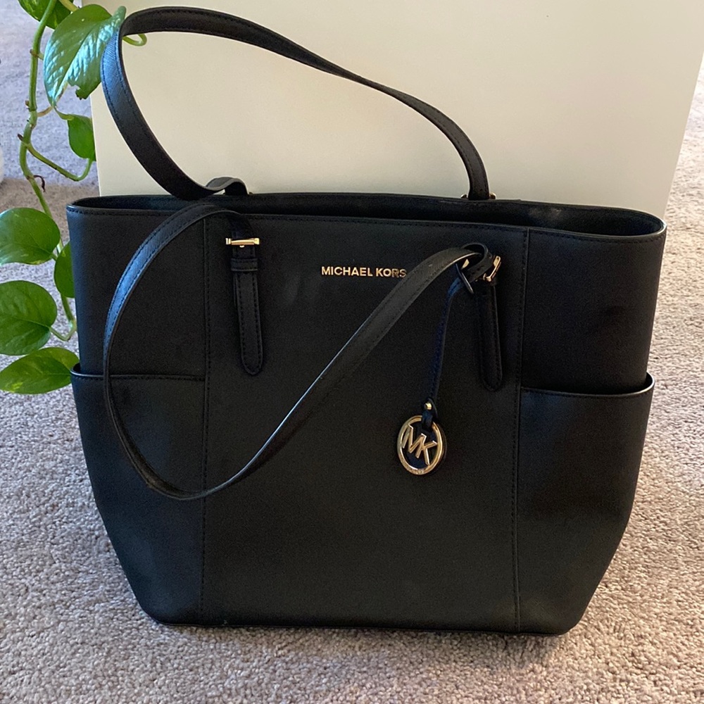 Black Michael Kors purse